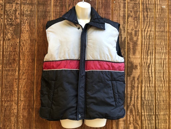 Size medium Vintage puffer vest jacket medium by Justin Swagger Ltd