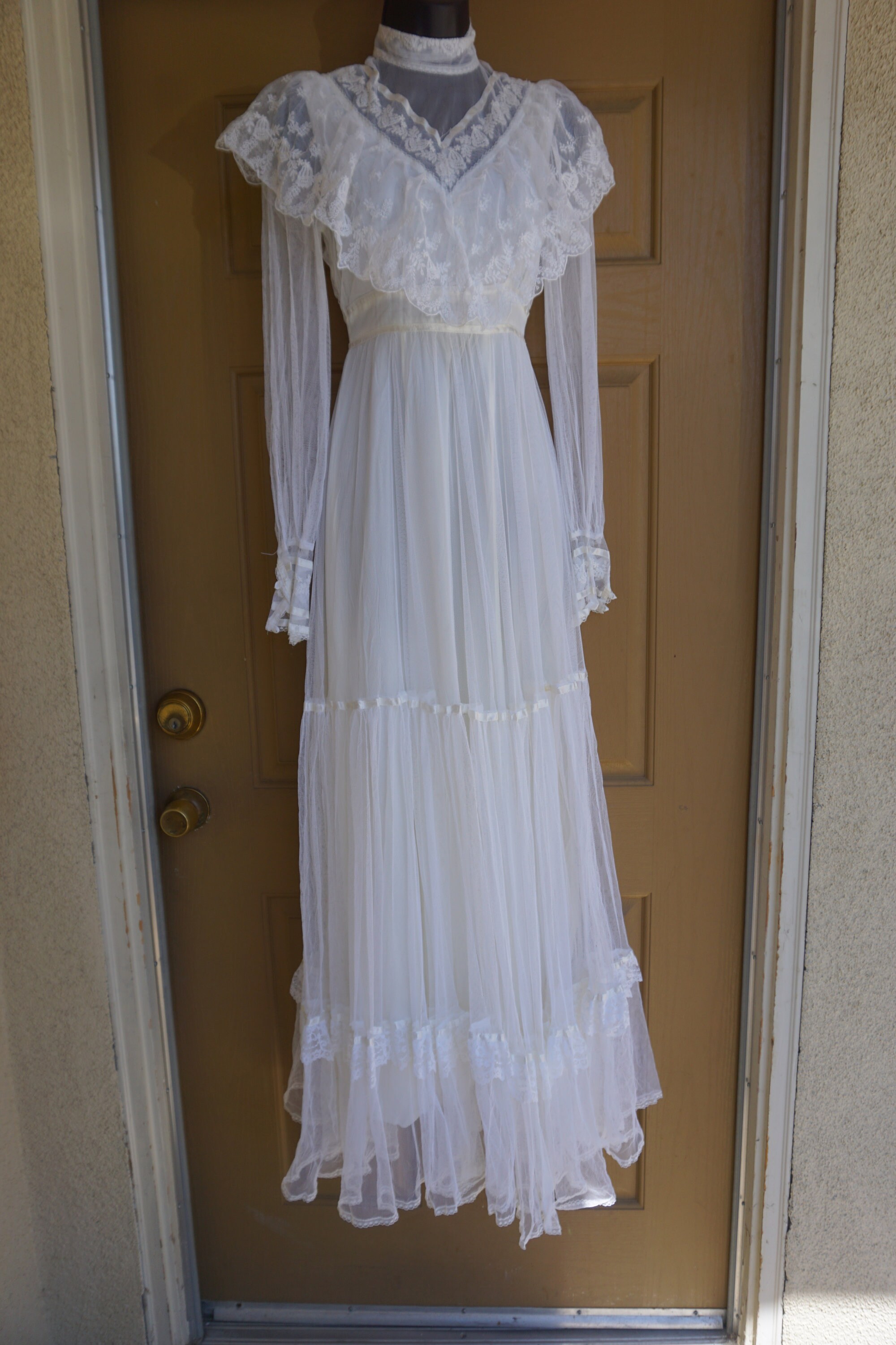 Gunne Sax Bridal Wedding Gown Size 7 Small White Prairie Dress Lace ...