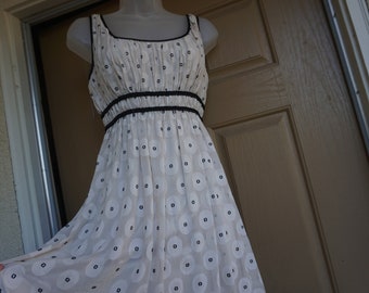 Size 4 Adrianna Papell dress sleeveless