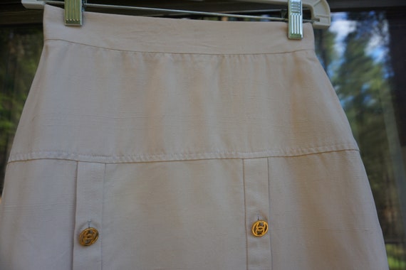 CHANEL BOUTIQUE beige skirt designer small - image 4