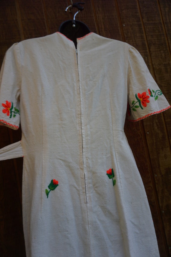 Vintage Medium dress floral embroidery embroidere… - image 6