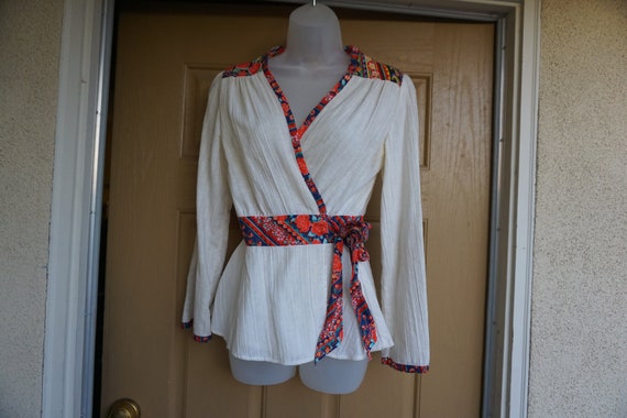 Size Large wrap shirt long sleeve - image 1