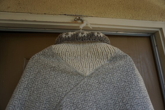 Vintage wool blanket poncho / cape / shawl jacket… - image 7