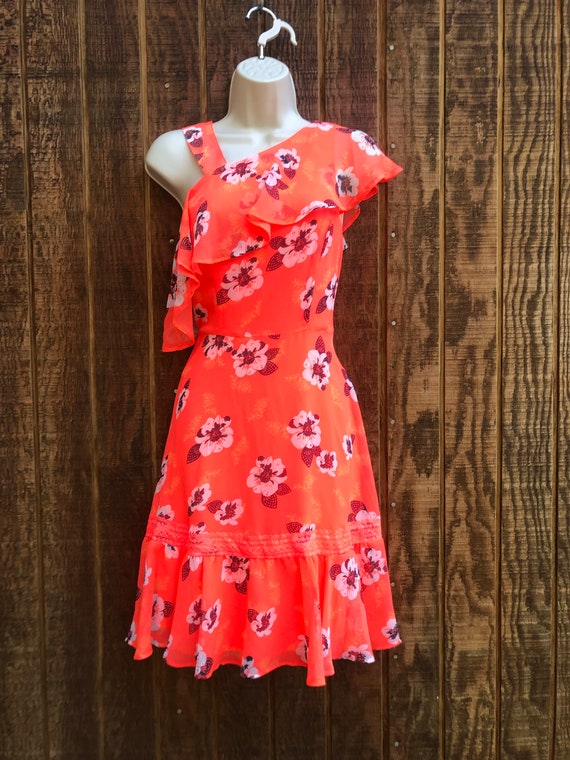Brightly colored dress made by Express size 4