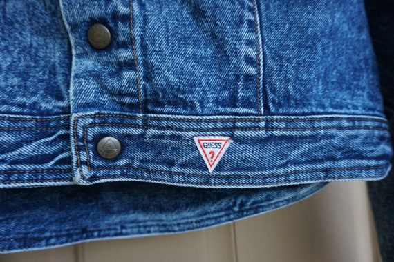 Cropped Guess denim jean jacket 1990s 90s vintage… - image 3