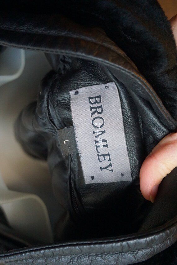 Hooded BROMLEY Collection leather jacket with hood Vi… Gem