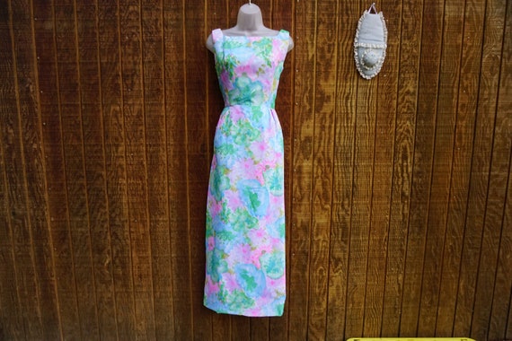 Vintage 1950s or 60s floral dress - image 1