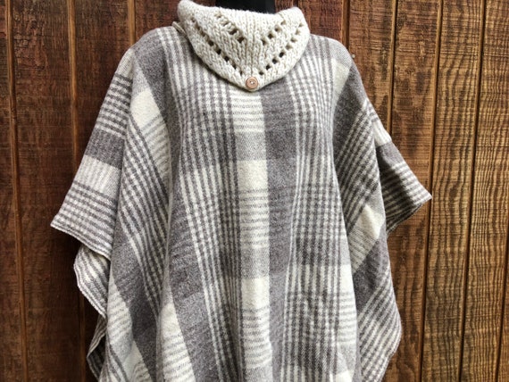 Vintage wool blanket poncho / cape / shawl jacket… - image 1