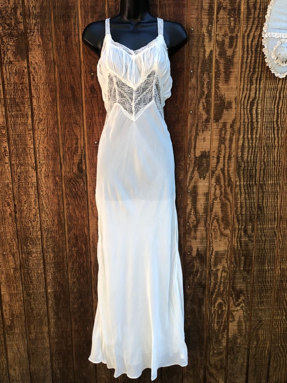 1940s Peignoir set Vintage white long nightgown L… - image 2