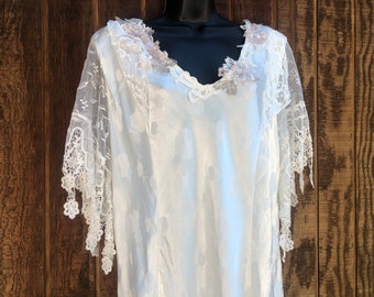 Size 2X Lace white Top by Spencer Alexis
