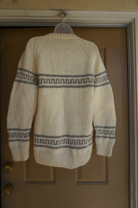 Heavy knit sweater wool warm handknitted hand knit - image 4
