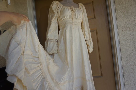 Gunne sax on or off the shoulder beige dress gown… - image 5