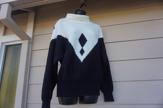 knit sweater size medium - image 2