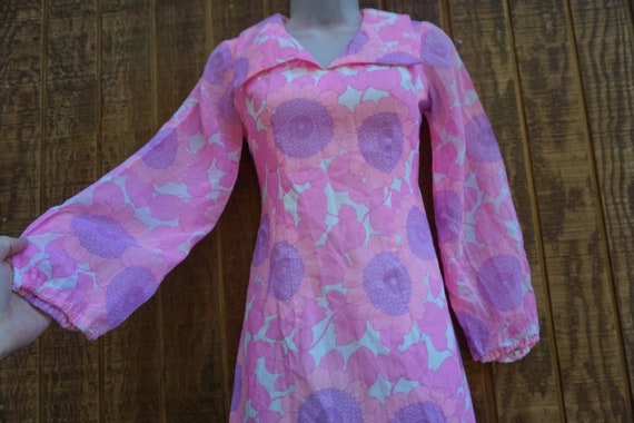 Vintage mini dress pink long sleeve floral short … - image 2