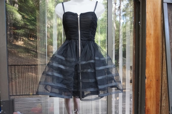 Betsey Johnson Size 0 XS Extra Small Party Dress Ruffles Layers Vintage Short Tutu Zipper - Etsy Betsey Johnson Size 0 XS Extra Small Party Dress Ruffles Layers Vintage Short Tutu Zipper - Etsy