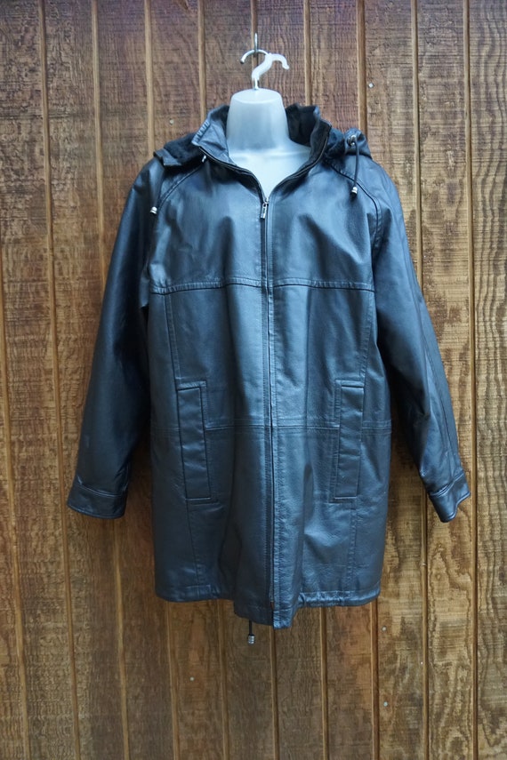 Hooded BROMLEY Collection leather jacket with hood Vi… Gem