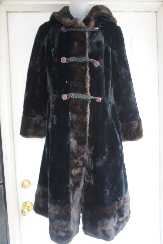 HOODED 70s brown faux fur PRINCESS COAT Large lon… - image 2