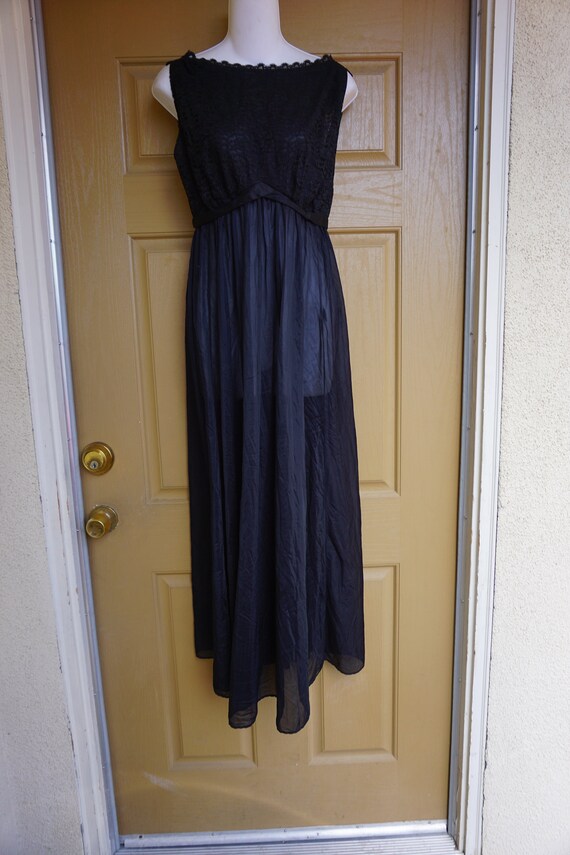 Vintage solid black maxi medium romantic lace 60'… - image 4
