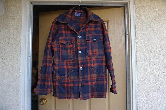 Virgin wool size S Small Pendleton plaid button u… - image 1