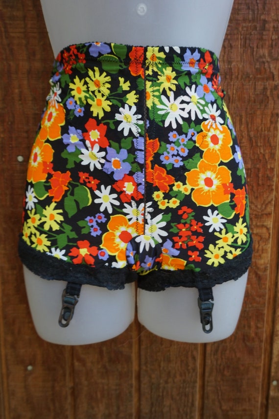 1960s underwear floral garter belt shorts XS extra sm… Gem