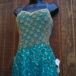 NWT Medium size 8 green AJ Bari sequined short dress 90s 1990s party formal event
