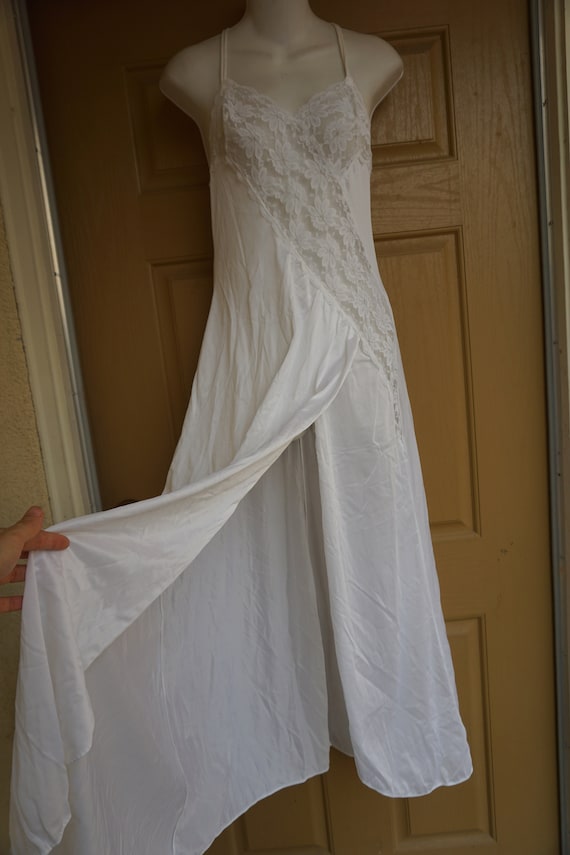 Vintage white maxi nightgown M Medium romantic la… - image 5