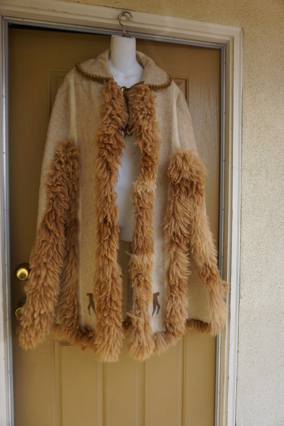 Alpaca fur trim Vintage wool blanket poncho cape … - image 2