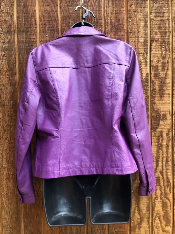 Purple size 8 Newport News Genuine Leather jacket - image 5