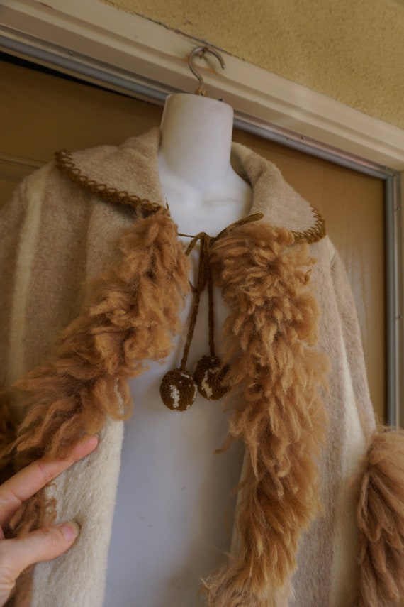 Alpaca fur trim Vintage wool blanket poncho cape … - image 6