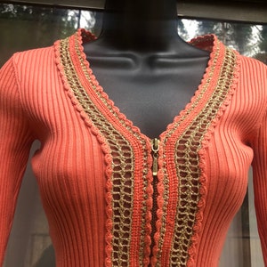 Cache 1990s zipper front 3/4 sleeve top size small stretchy ribbed