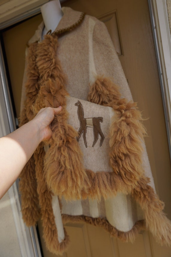 Alpaca fur trim Vintage wool blanket poncho cape … - image 3