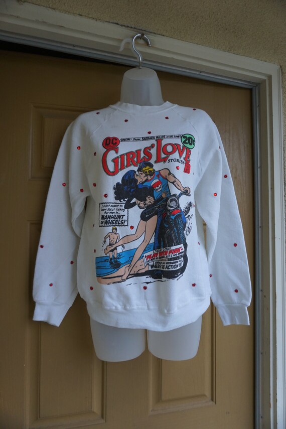 1982 DC Comic Girls Love Stories sweatshirt 1980s… - image 4