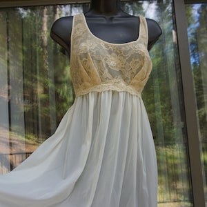 Vintage 1960s off white nightgown slip small 60s romantic lace sheer nylon size large