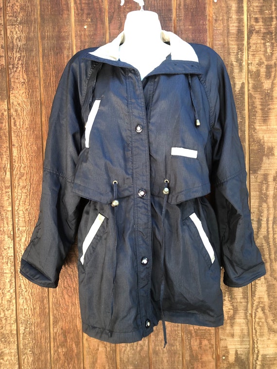Current Seen  jacket size medium drawstring waist - image 4