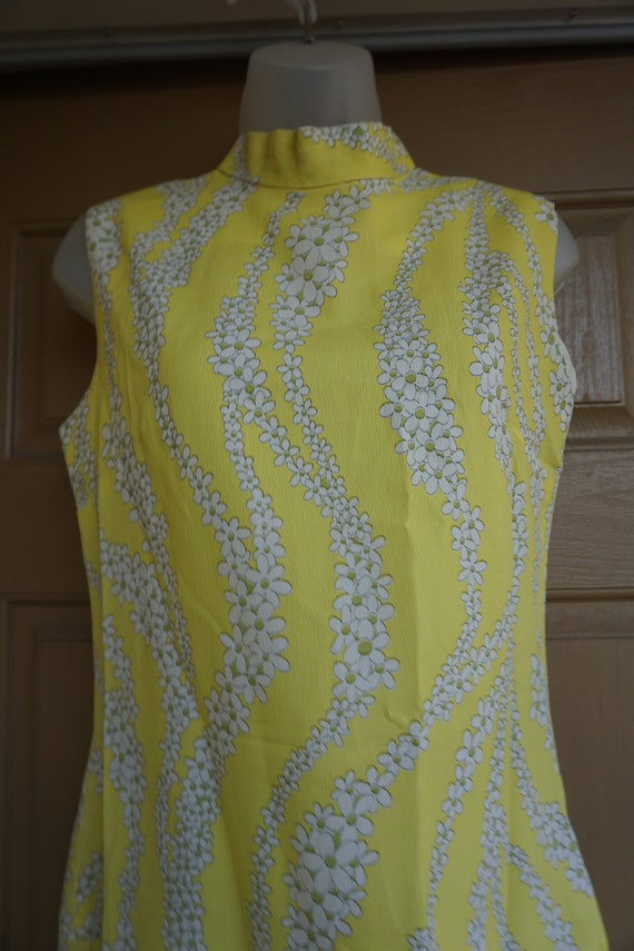 Drop waist yellow floral vintage 1960s dress 60s … - image 5