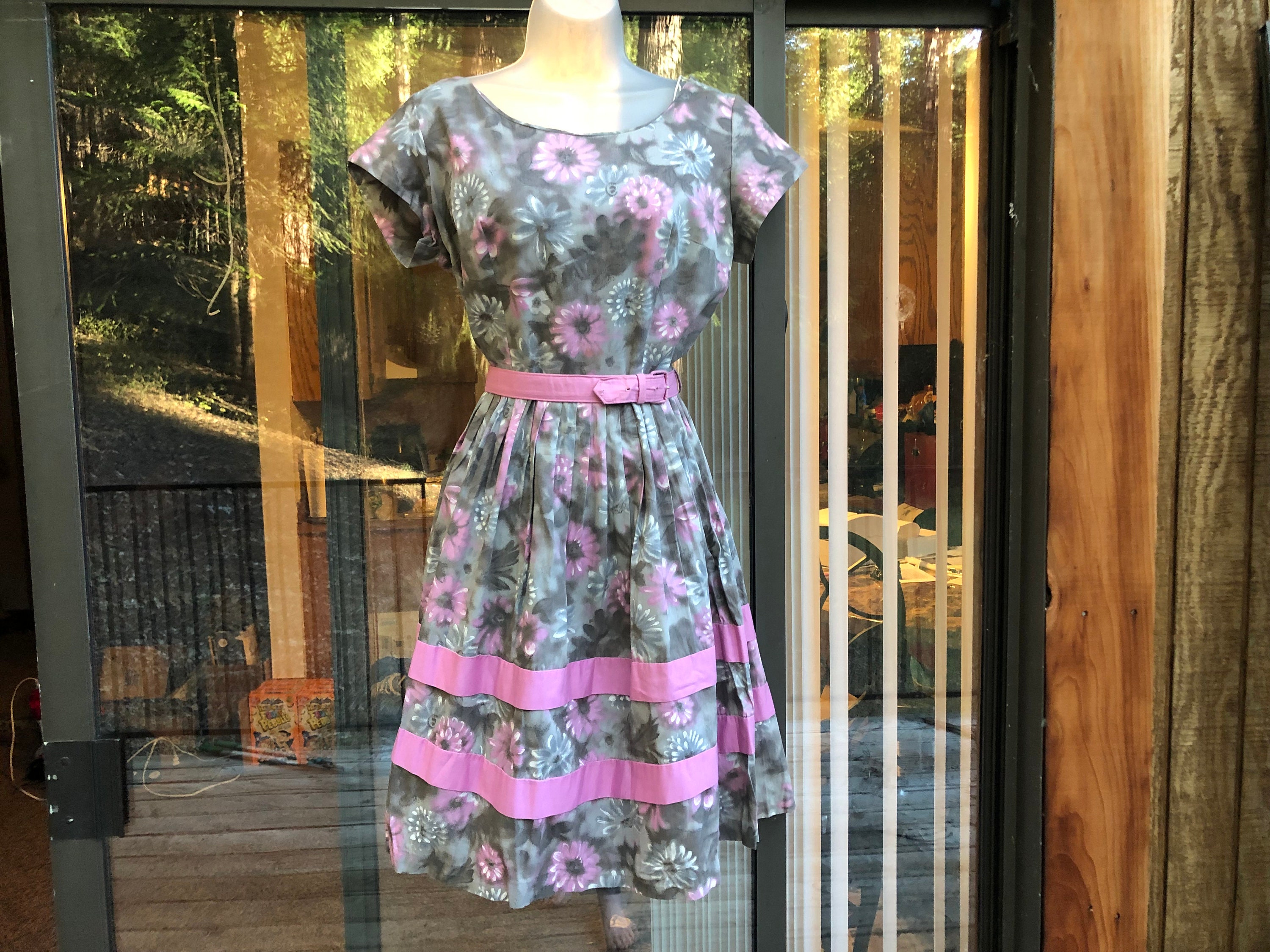 Treat Ürself Floral vintage like dress il_1080xN.6705742295_rayp.jpg