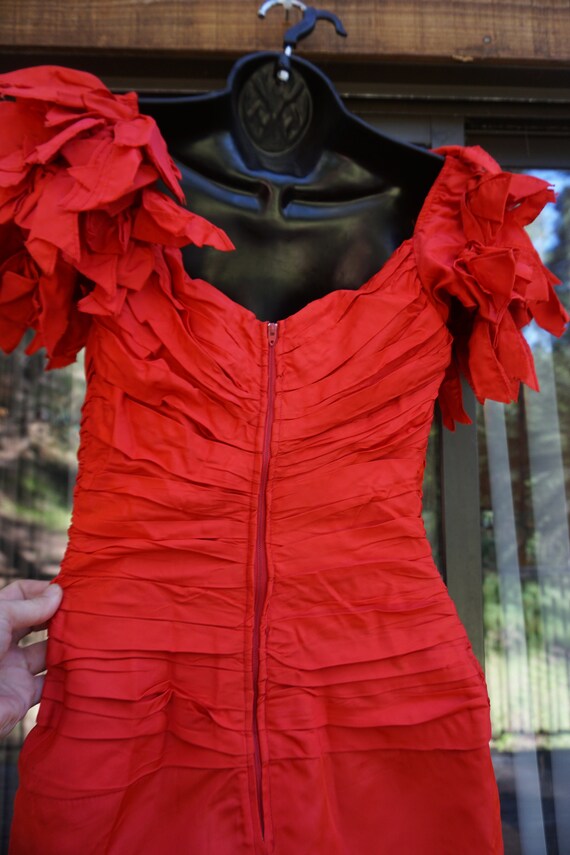 Visionz red dress size 7/8 sweetheart rushed - image 7