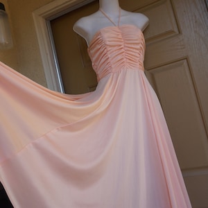 Peach 1970s vintage dress medium 70s size 7/8 goddess polyester Joy Stevens halter