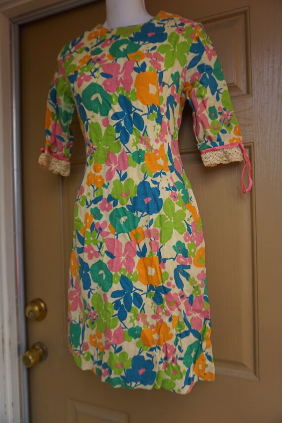 Vintage 1950s floral wiggle shift dress mid centu… - image 6