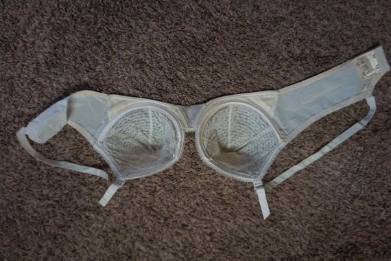 Bullet bra off white sexy 1950s 50s size 38 A - image 9