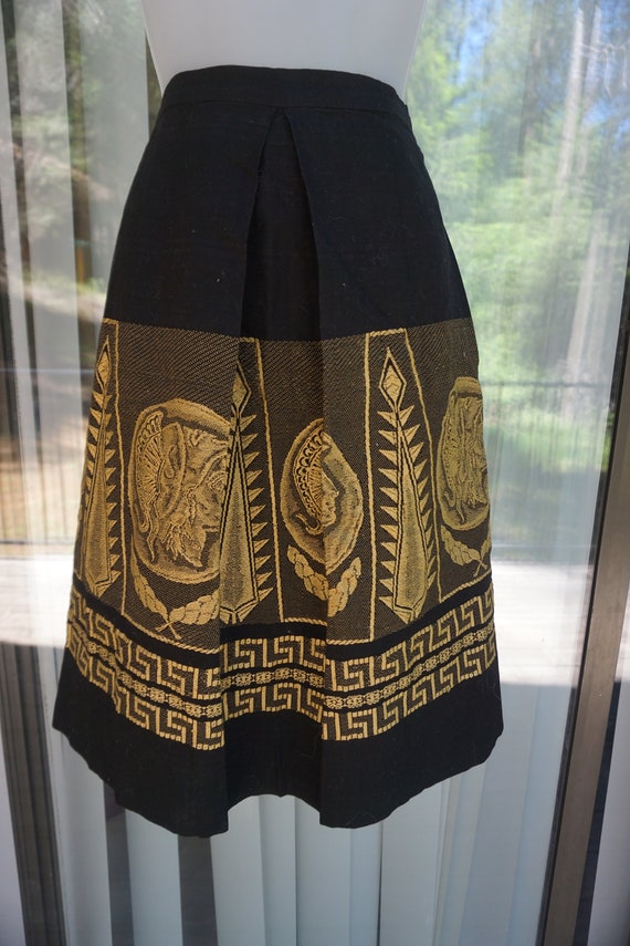 Vintage gold and black skirt size medium - image 5