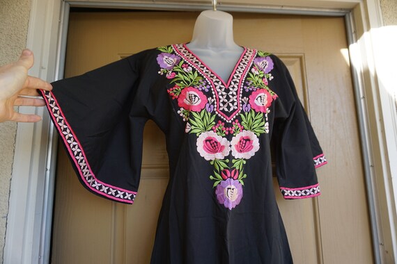 Vintage Embroidered Kaftan, Dress Maxi, Boho Hippi
