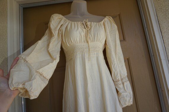 Gunne sax on or off the shoulder beige dress gown… - image 4