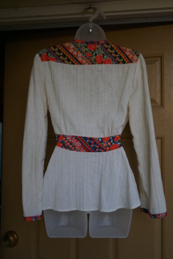 Size Large wrap shirt long sleeve - image 6