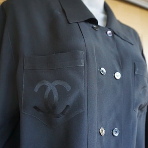 CHANEL ヴィンテージ 胸ポケット付きシャツ CHANEL Vintage Logo Buttons Silk Blouse Shirt Navy Blue