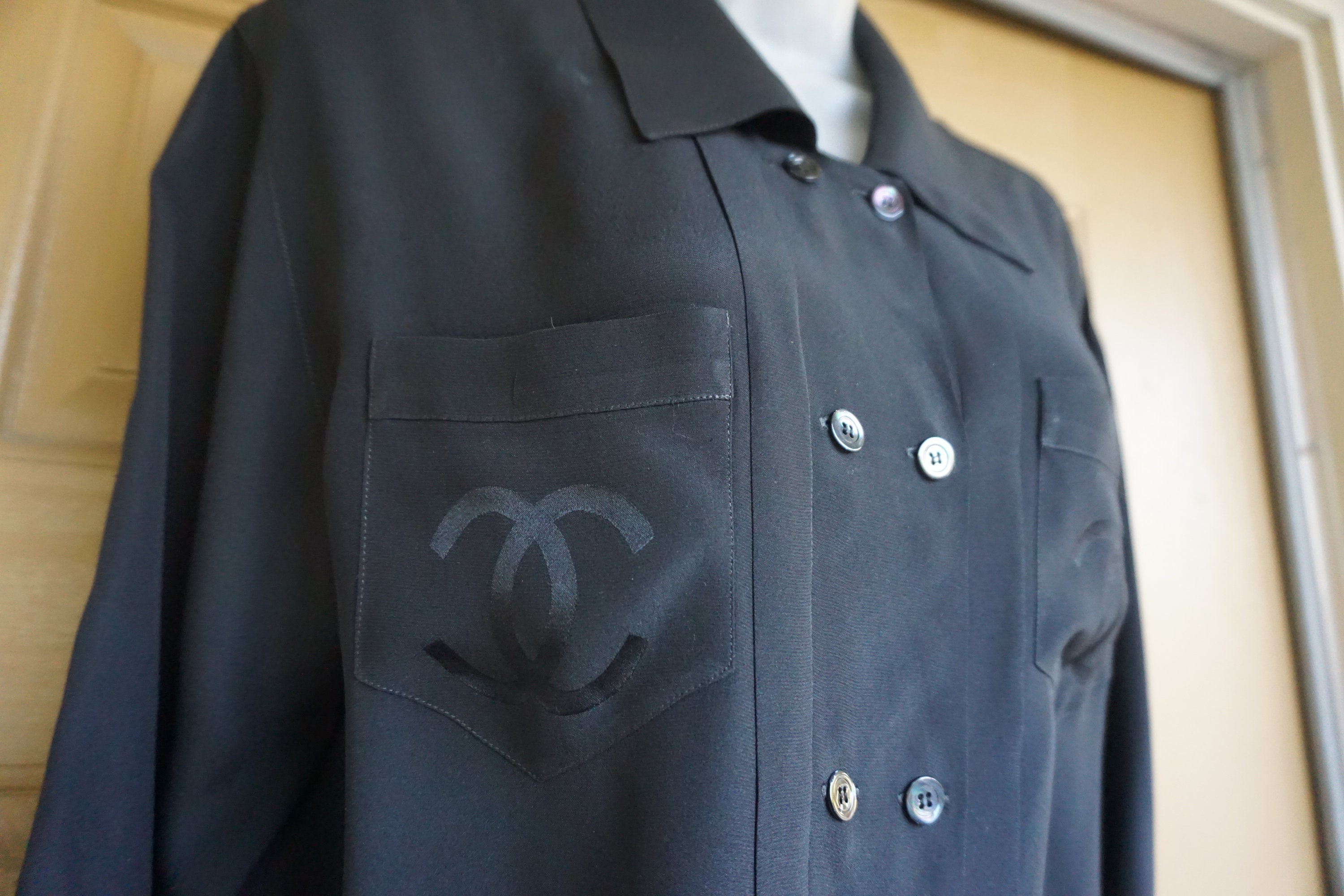 シャネル CCマークベロアシャツ　CCボタン シャネル CCマークベロアシャツCCボタン CHANEL Vintage Buttons