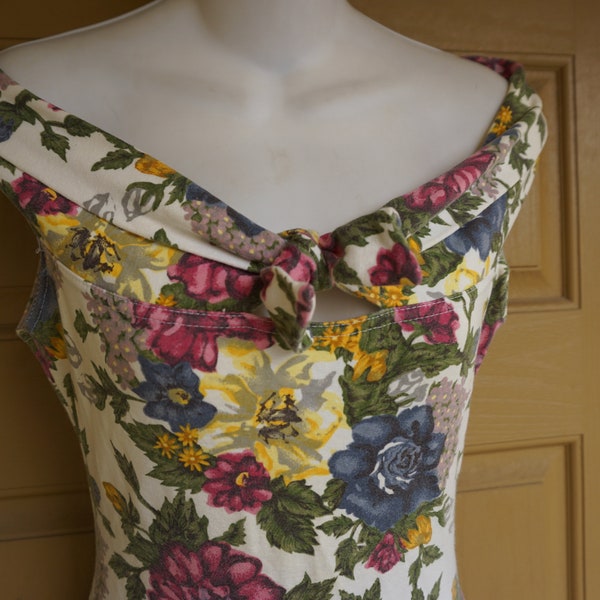 Vintage floral 1980s "Yes"  bodysuit size Small 1990s 80s 90s