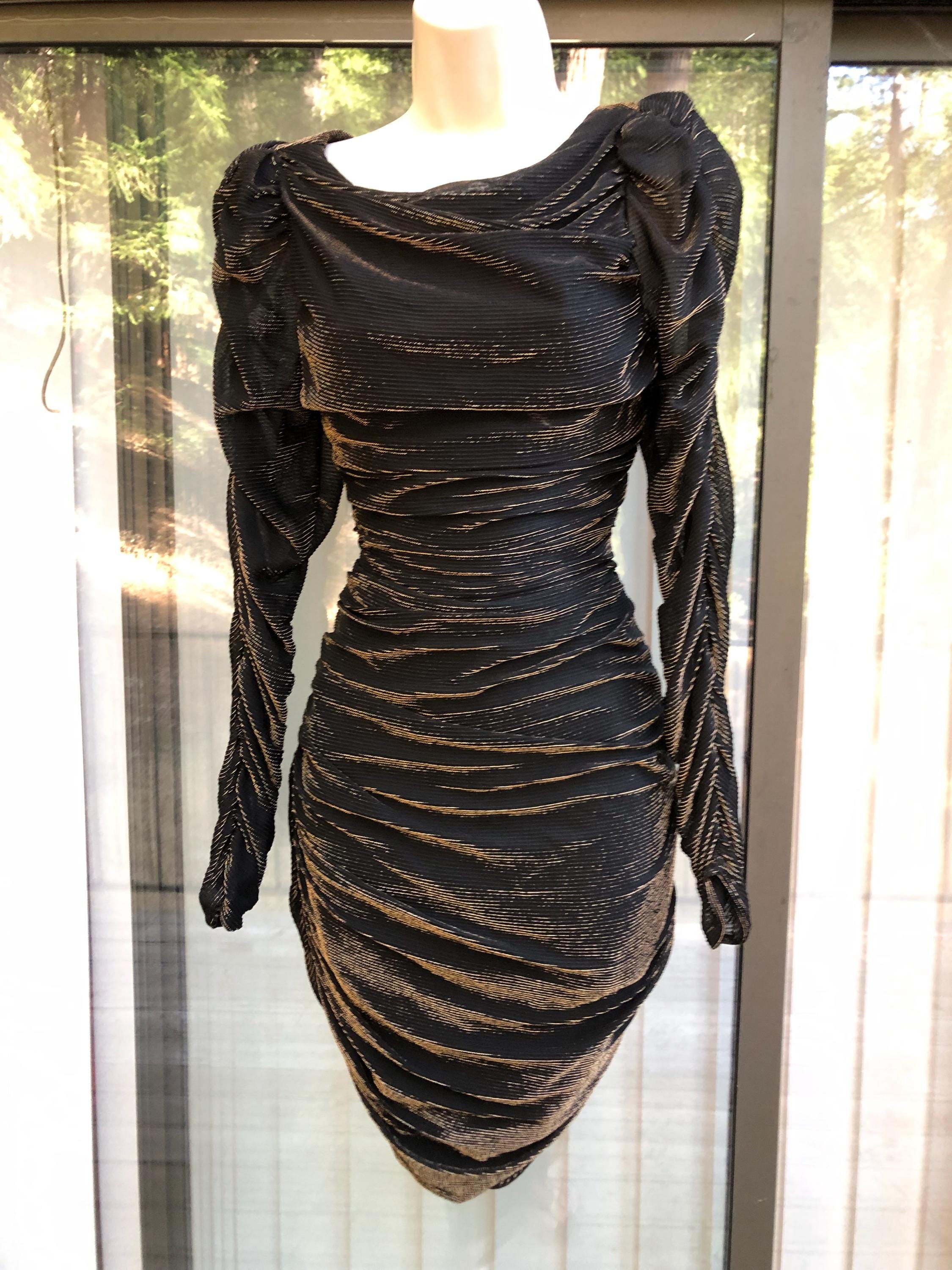 green emerald velvet dress Akira Susie Sleeveless Mini Dress | Black main image 1