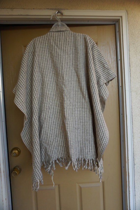 Vintage wool blanket poncho / cape / shawl jacket… - image 6