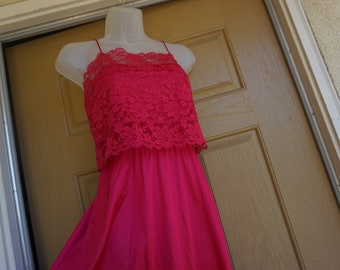 Vintage pinkish red DEENA maxi nightgown small caplet